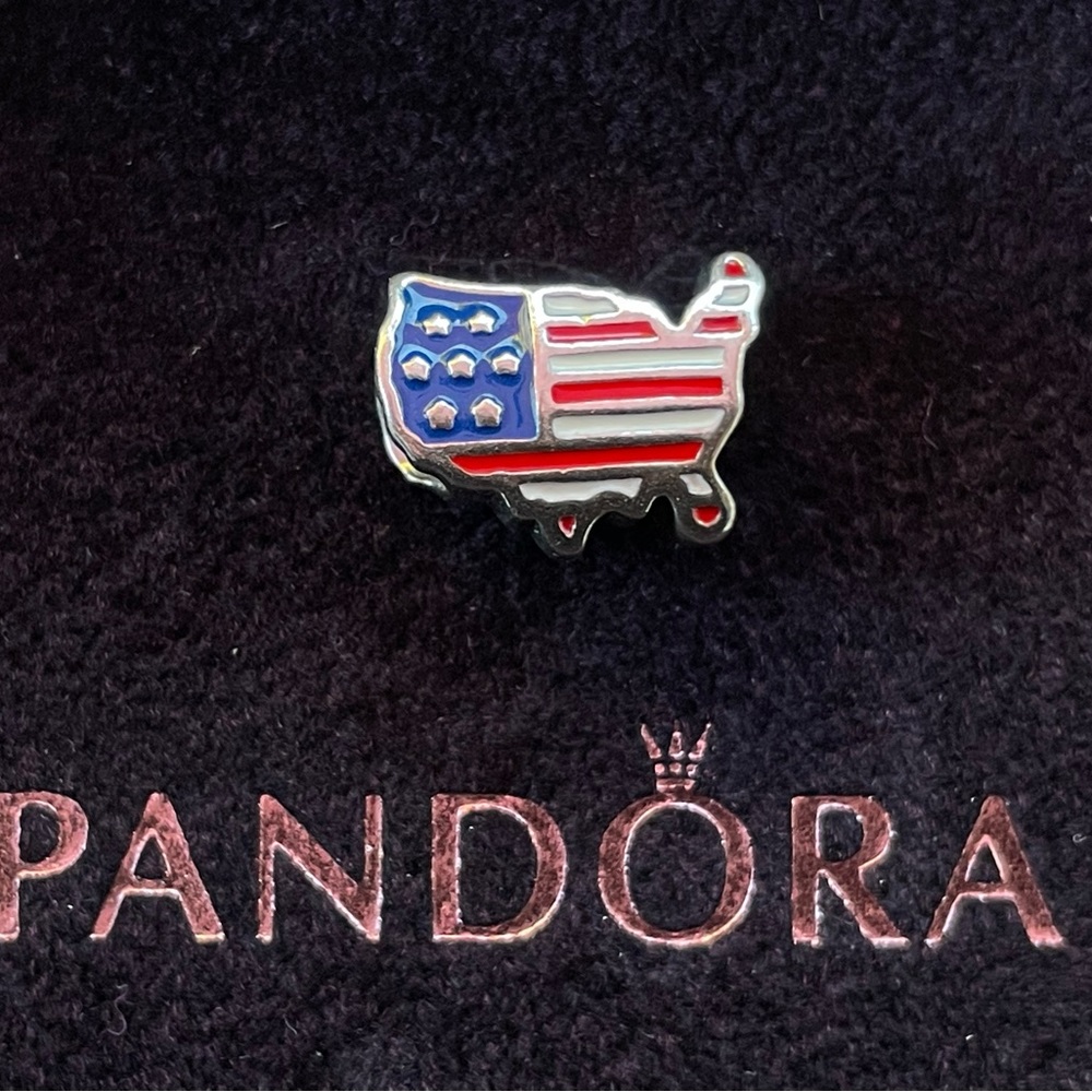 Pandora Charm USA 🇺🇸